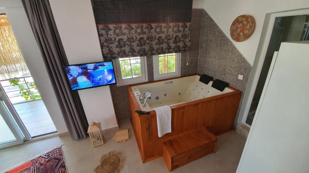 Sea View , 2 Person Jacuzzi,Sea 50 Meters Apartman Fethiye Kültér fotó